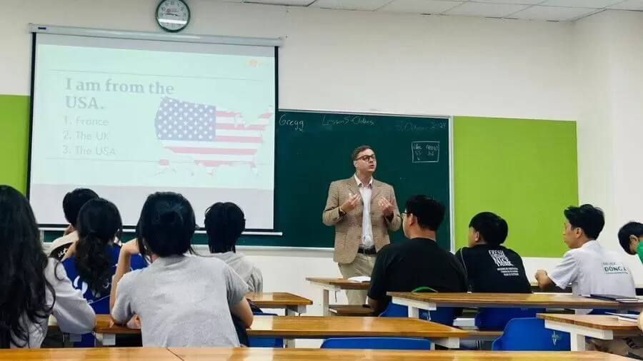 Thời gian học tập được bố trí như thế nào