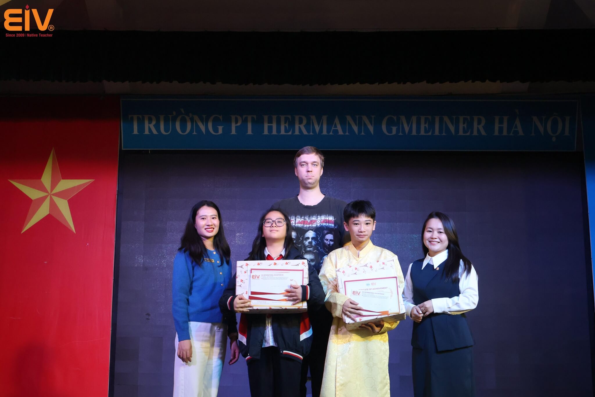 Chương trình tiếng Anh liên kết của EIV hoạt động như thế nào