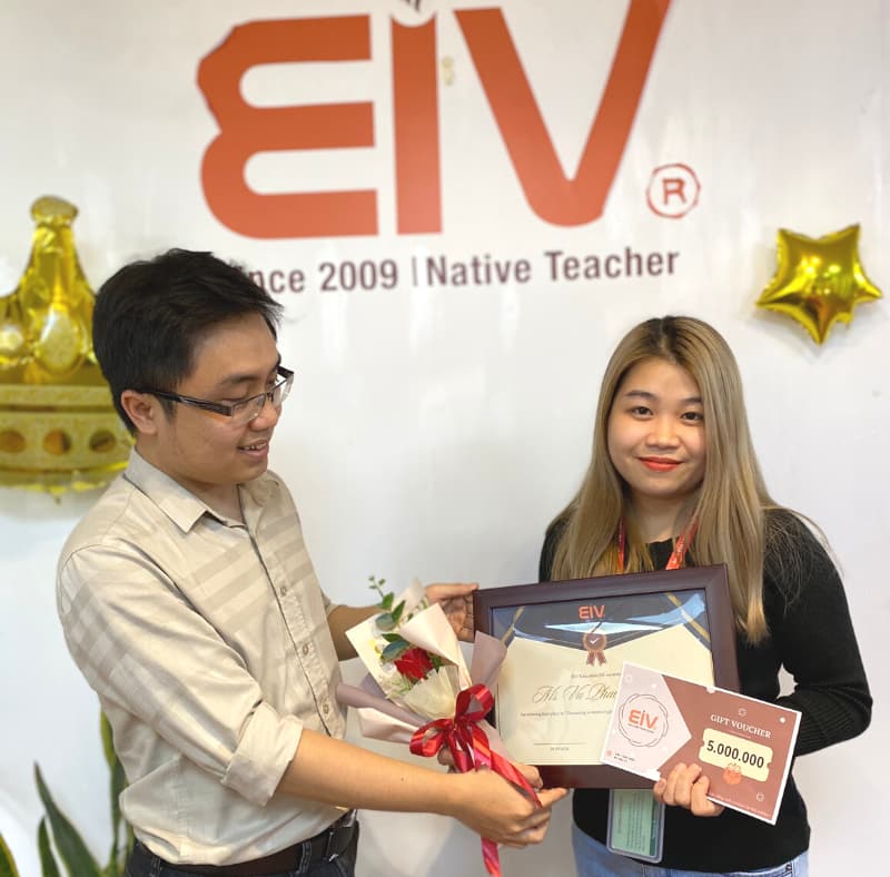 Buổi lễ trao Giải nhất thí sinh Vũ Phương Thảo tại EIV Hà Nội 