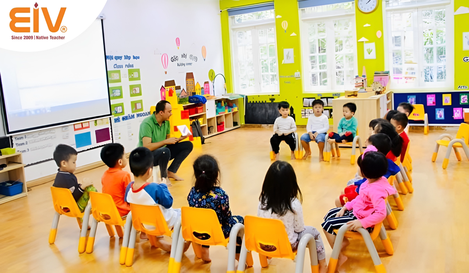 EIV cung ứng giáo viên bản ngữ cho trường mầm non Hanoi center kids 