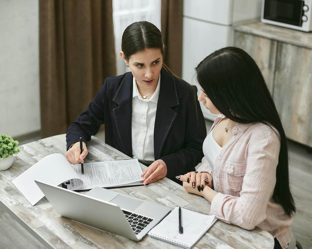 Thư xin việc bằng tiếng Anh là gì và tại sao nó quan trọng