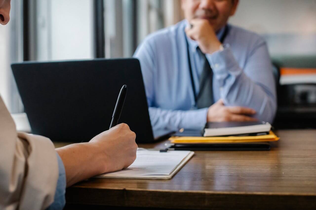 Ví dụ thực tế và phân tích