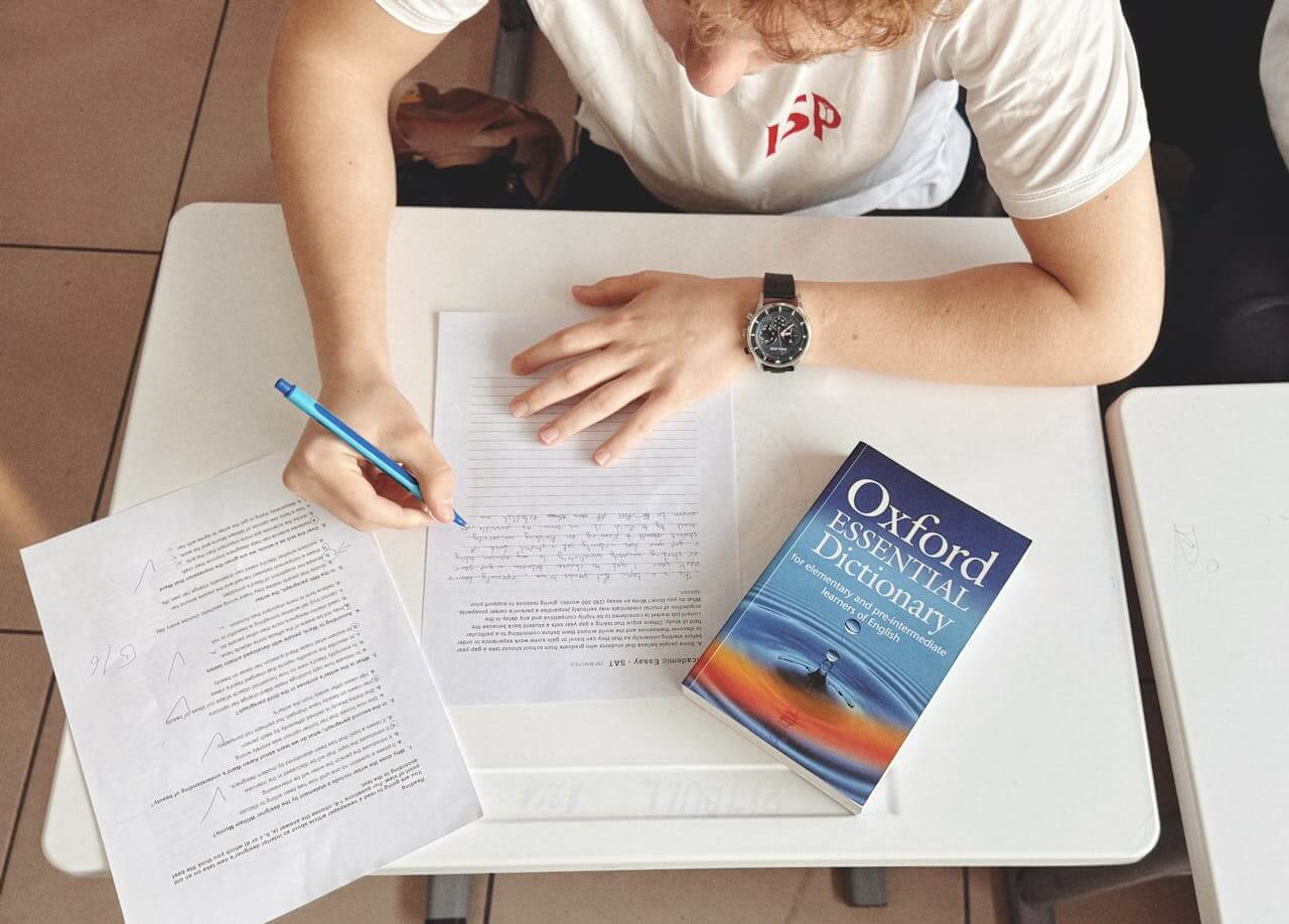 TOEIC Là Gì và Thang Điểm TOEIC Được Cấu Trúc Như Thế Nào