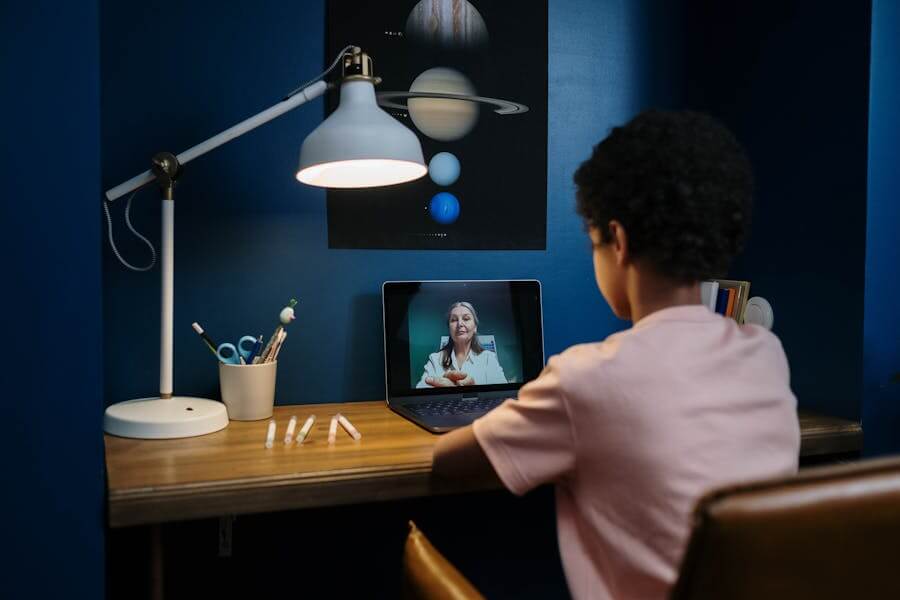 Các Khó Khăn Khi Học Tiếng Anh Qua Skype