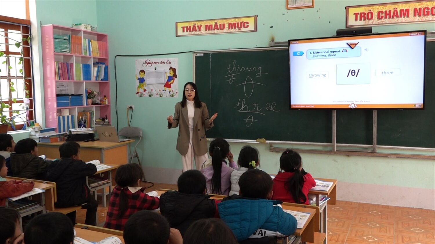 Việt Nam cần bổ sung 22.000 giáo viên tiếng Anh