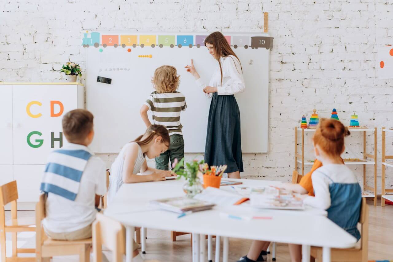 So sánh Collaborative Learning với các phương pháp khác