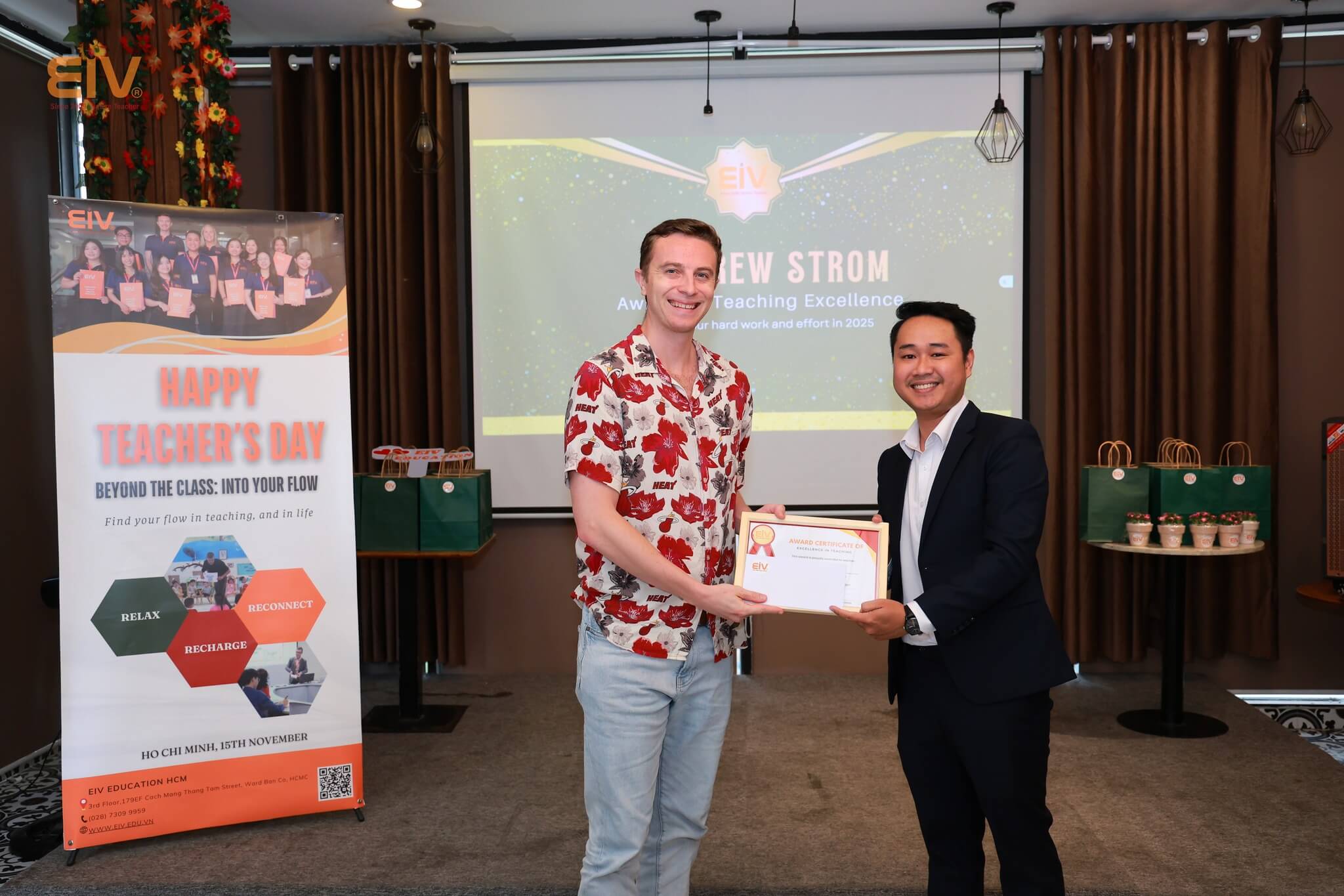 HINH ANH HOAT DONG EIV 2